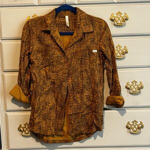 RVCA size XS button down.